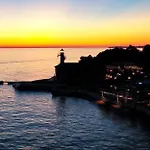 Punta Faro Апартаменти *